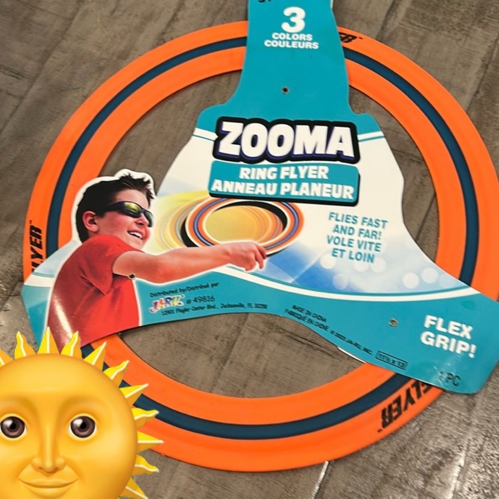 NWT JA-RU Zooma Ring Flyer Flex Grip  Easy to Throw & Catch Flies Fast & Far
